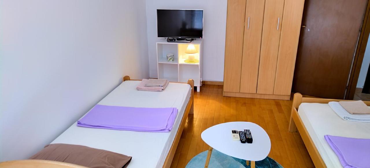 Jani Apartment 2 City Center Скоп'є Екстер'єр фото